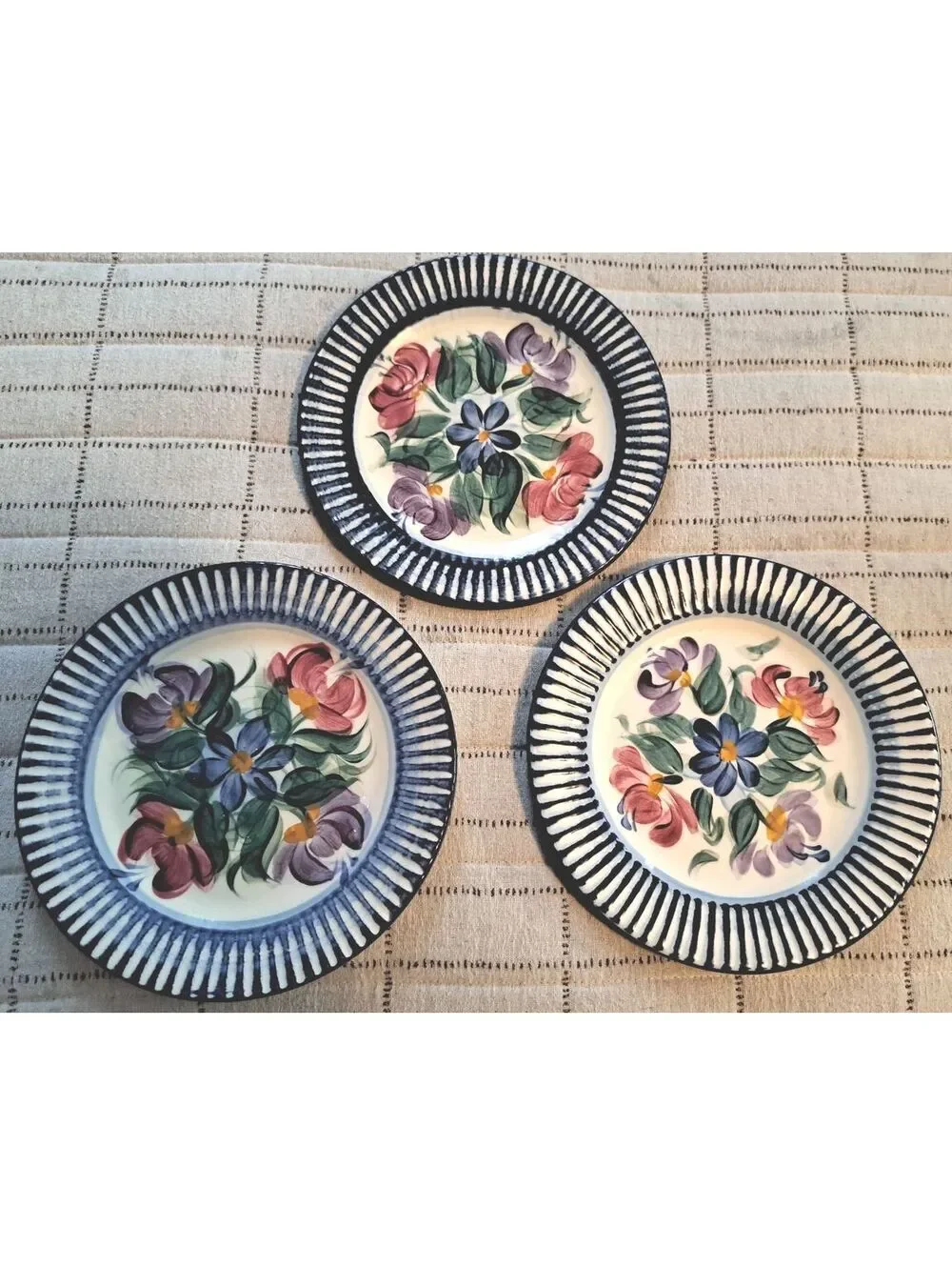 Vintage 1995 Set of 3 Annabella Artist Painted Gail Pittman Salad Plates 7.5